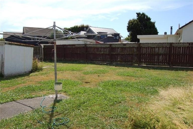 Photo of property in 55 Waddington Drive, Naenae, Lower Hutt, 5011