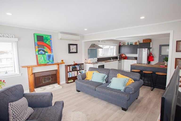 Photo of property in 65 Strange Street, Waitara, 4320