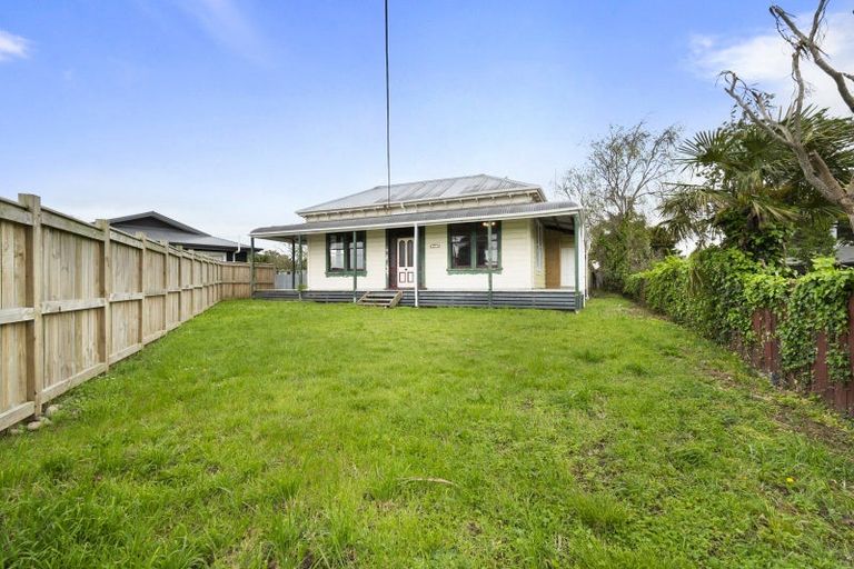 Photo of property in 66 Bridge Street, Bulls, 4818