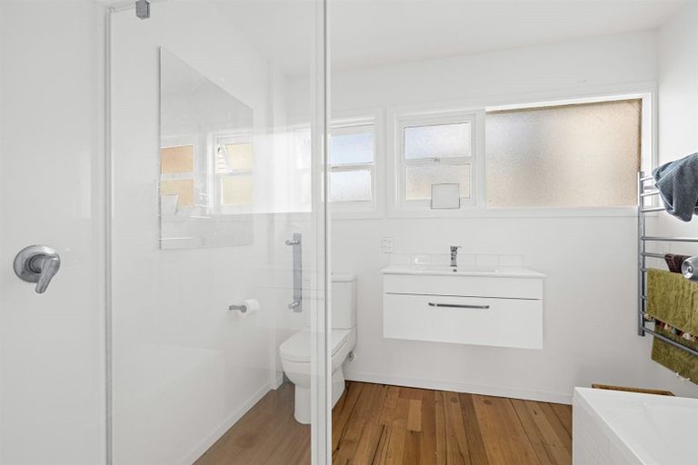 Photo of property in 14 Hythe Terrace, Mairangi Bay, Auckland, 0630