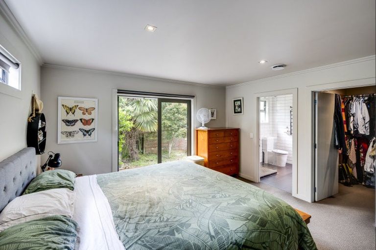 Photo of property in 49 Chaucer Road, Hospital Hill, Napier, 4110