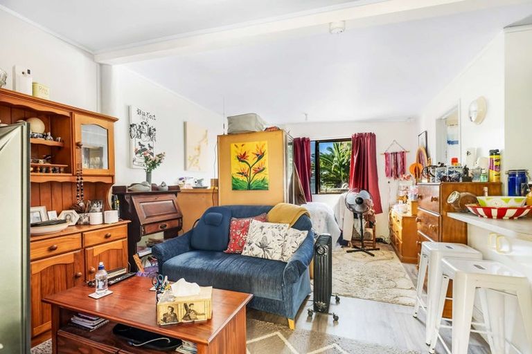 Photo of property in 54 Powells Road, Cable Bay, 0420