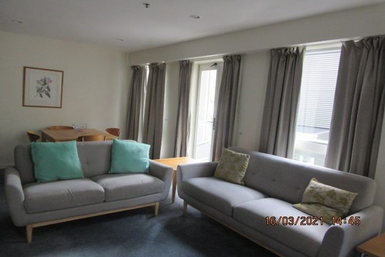 Photo of property in Terrace Heights Apartments, 4e/163 The Terrace, Wellington Central, Wellington, 6011