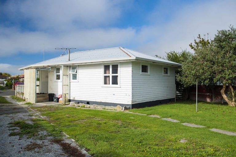Photo of property in 35 Dalton Street, Outer Kaiti, Gisborne, 4010