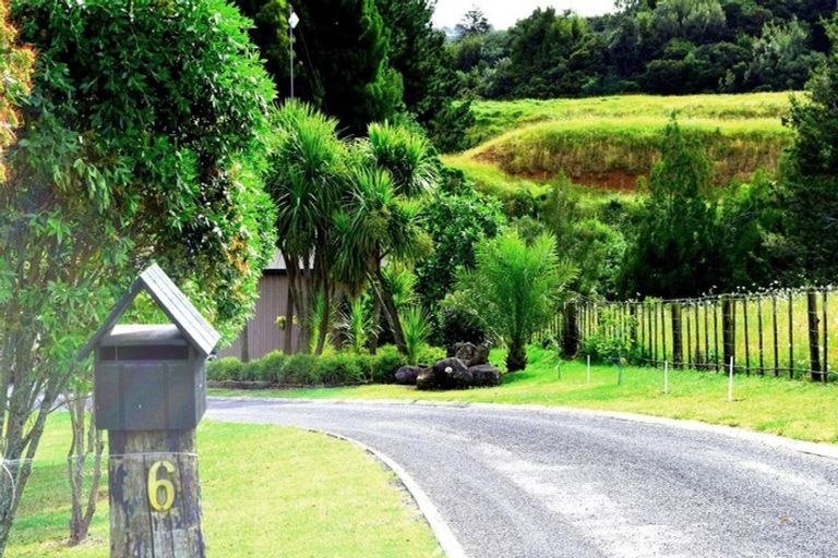 Photo of property in 6 Nandina Lane, Pukekohe, 2120