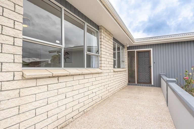 Photo of property in 43 Exeter Crescent, Springvale, Whanganui, 4501