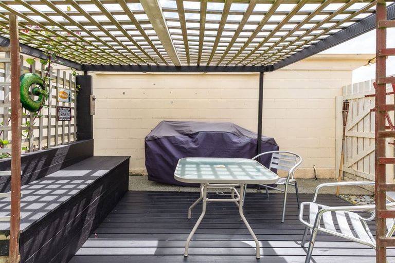 Photo of property in 20 Paul Street, Waimate, 7924