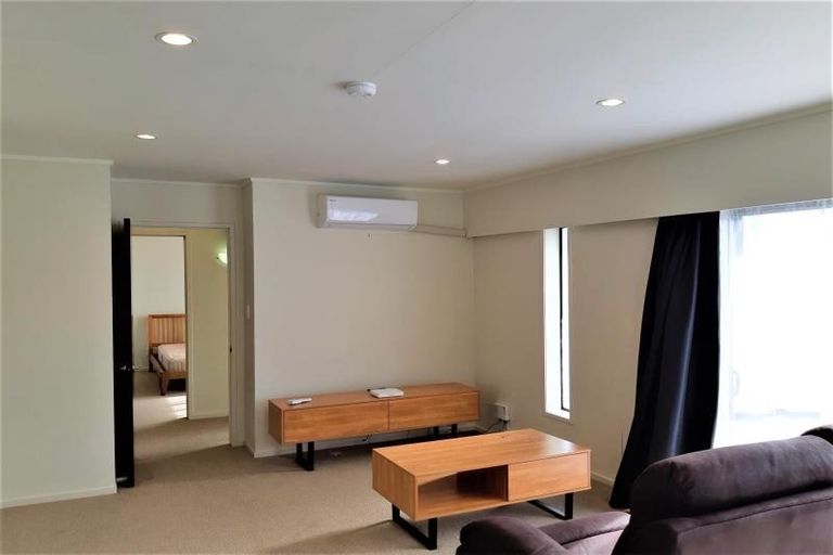 Photo of property in 1/38a Moore Street, Hillcrest, Auckland, 0627