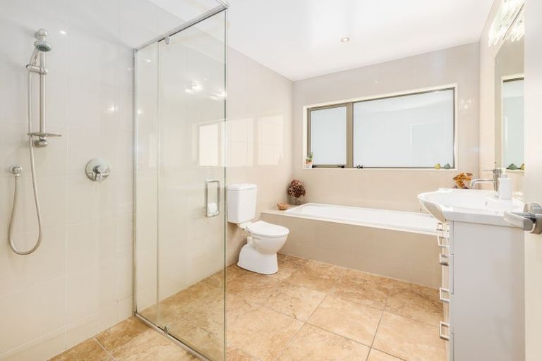 Photo of property in 21 Telford Way, Raumati Beach, Paraparaumu, 5032