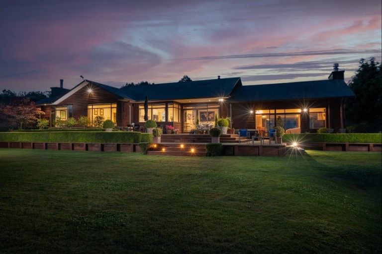 Photo of property in 48 Blue Ridge Drive, Acacia Bay, Taupo, 3385