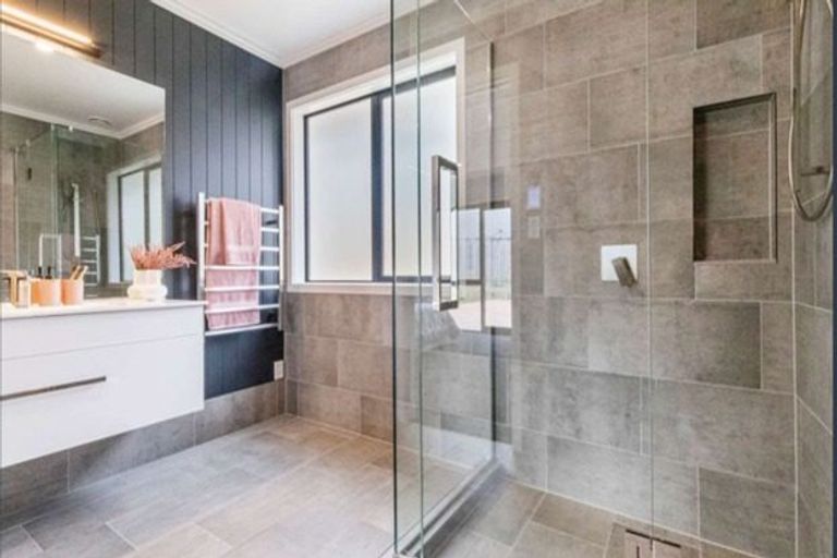 Photo of property in 11 Hamon Place, Pukehangi, Rotorua, 3015