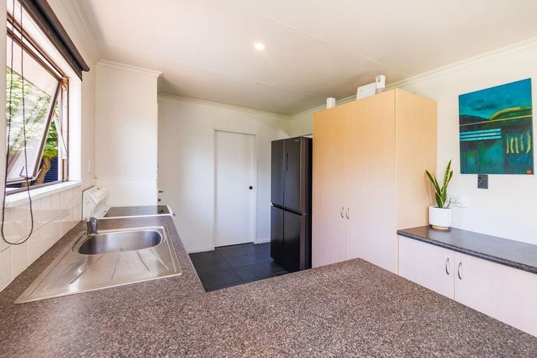 Photo of property in 19 Amberley Avenue, Westbrook, Palmerston North, 4412