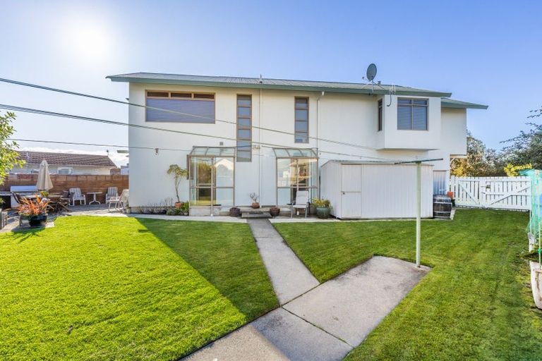 Photo of property in 308 Lyndon Road West, Hastings, 4122