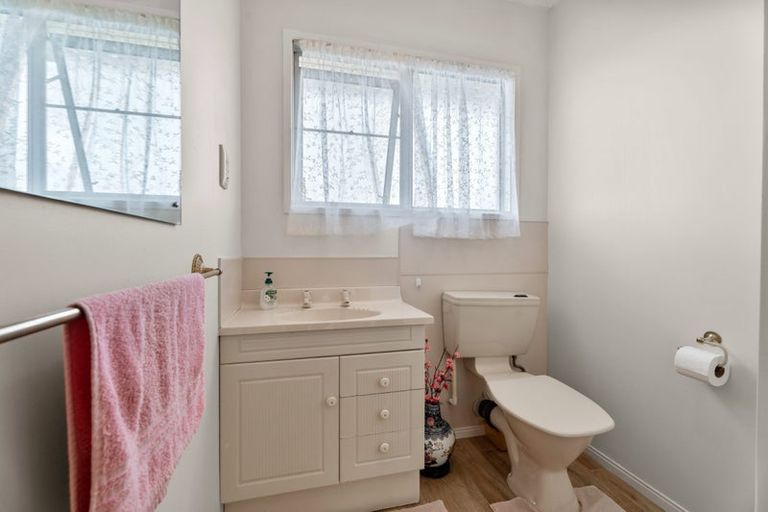 Photo of property in 1/30 Pegler Drive, Howick, Auckland, 2014