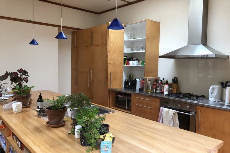 Photo of property in 60 Renwick Place, Nelson South, Nelson, 7010