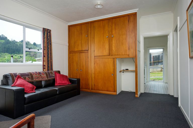 Photo of property in 16c Magnetic Street, Port Chalmers, 9023