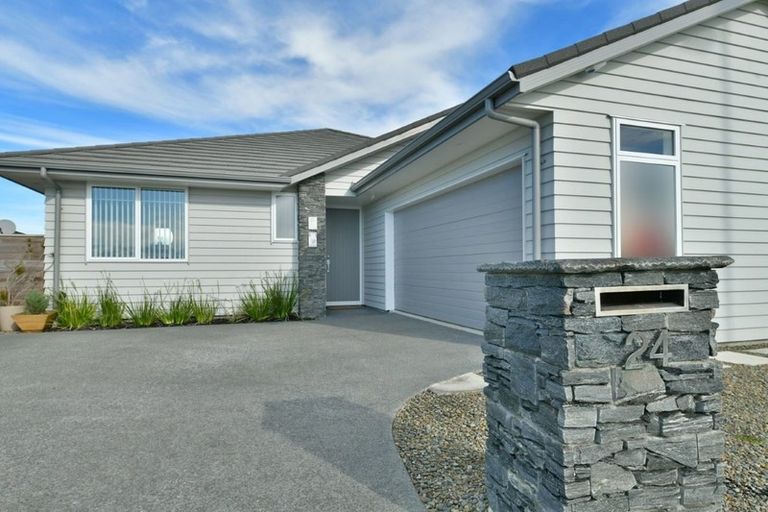 Photo of property in 24 Manuel Road, Silverdale, 0932