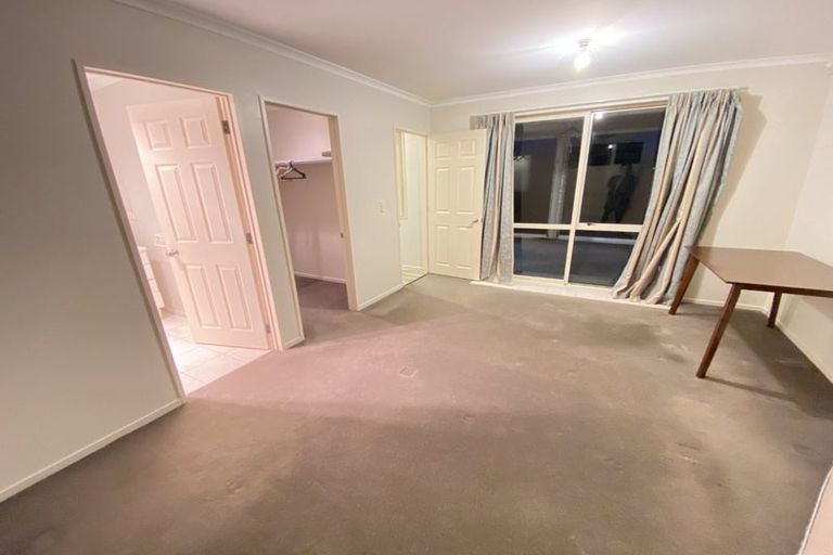 Photo of property in 10 San Bernadino Drive, Henderson, Auckland, 0612