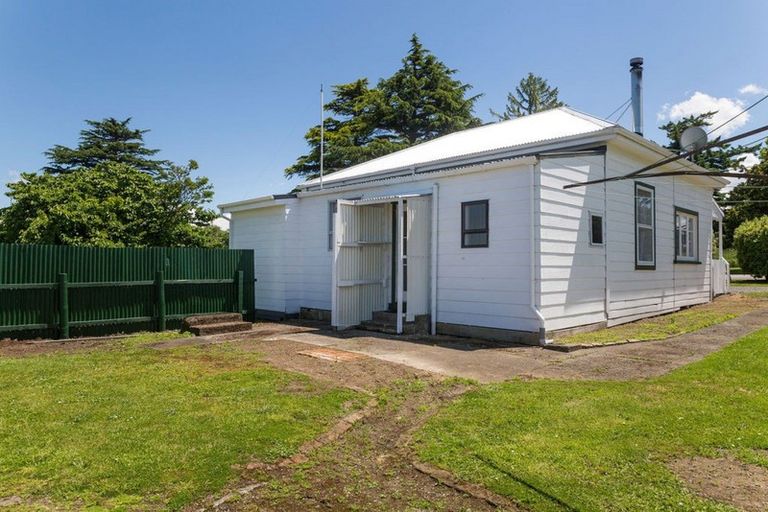 Photo of property in 7 Stanley Street, Dannevirke, 4930