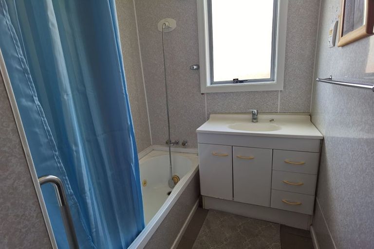 Photo of property in 17 Hart Avenue, Boulcott, Lower Hutt, 5011