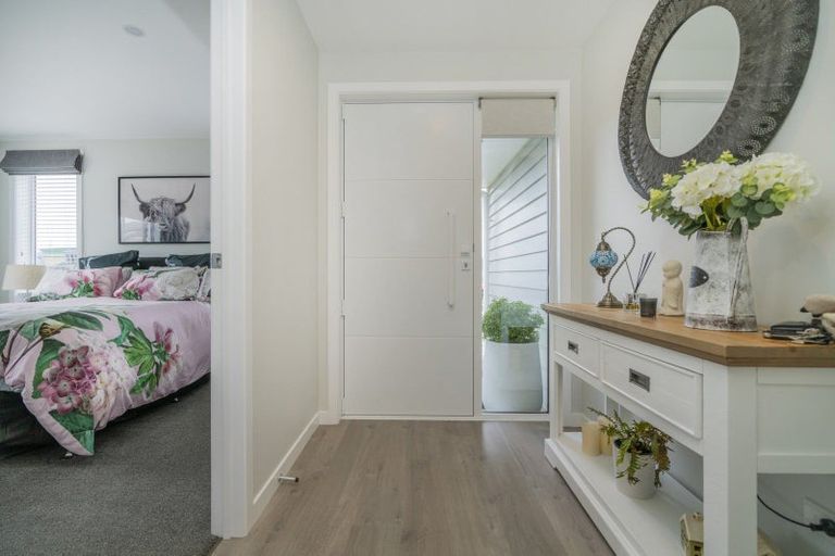 Photo of property in 7 Ronomor Place, Whitianga, 3510