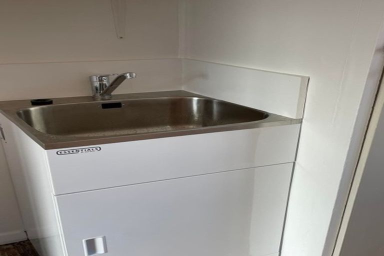 Photo of property in 4/3 Huia Grove, Elderslea, Upper Hutt, 5018