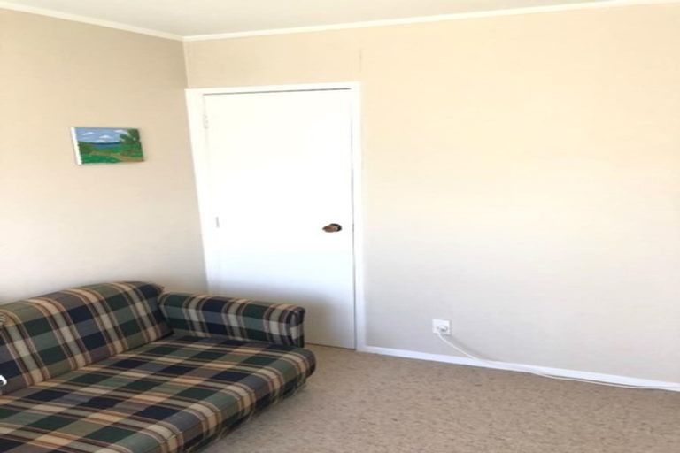 Photo of property in 1/6 Penion Drive, Flat Bush, Auckland, 2023