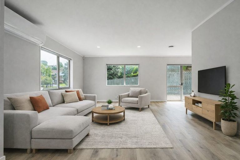 Photo of property in 44 De Havilland Drive, Goodwood Heights, Auckland, 2105