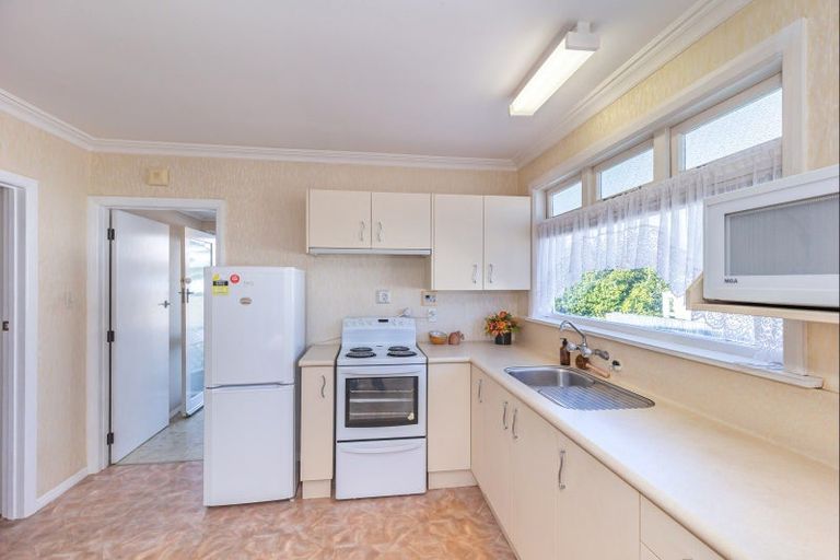 Photo of property in 196 Cambridge Street, Levin, 5510