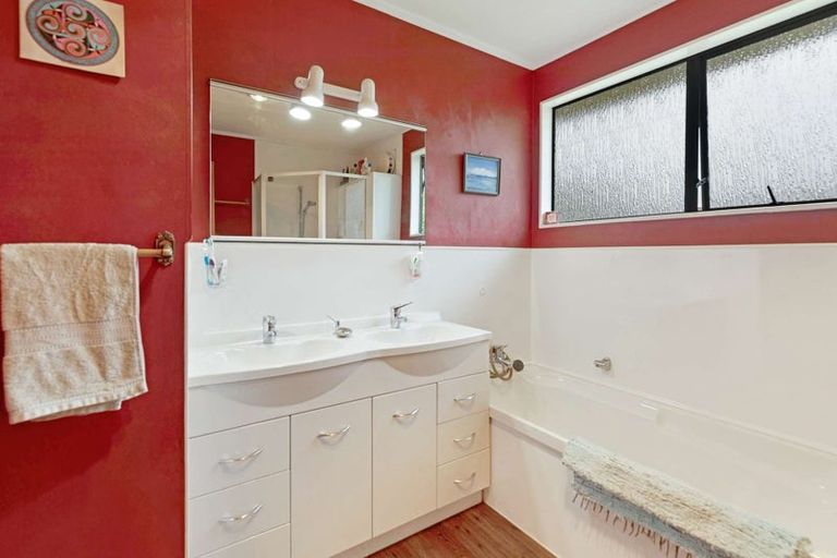 Photo of property in 9 Photinia Place, Aramoho, Whanganui, 4500