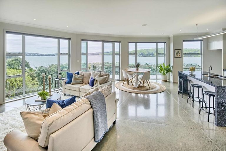 Photo of property in 41 The Masthead, Whitby, Porirua, 5024