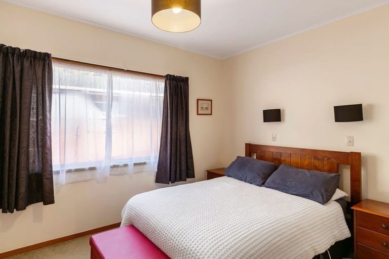 Photo of property in 4 Randolph Road, Crofton Downs, Wellington, 6035