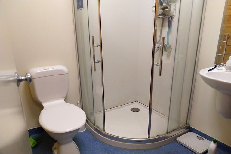 Photo of property in Basin Reserve Complex, 16/4 Sussex Street, Mount Cook, Wellington, 6021