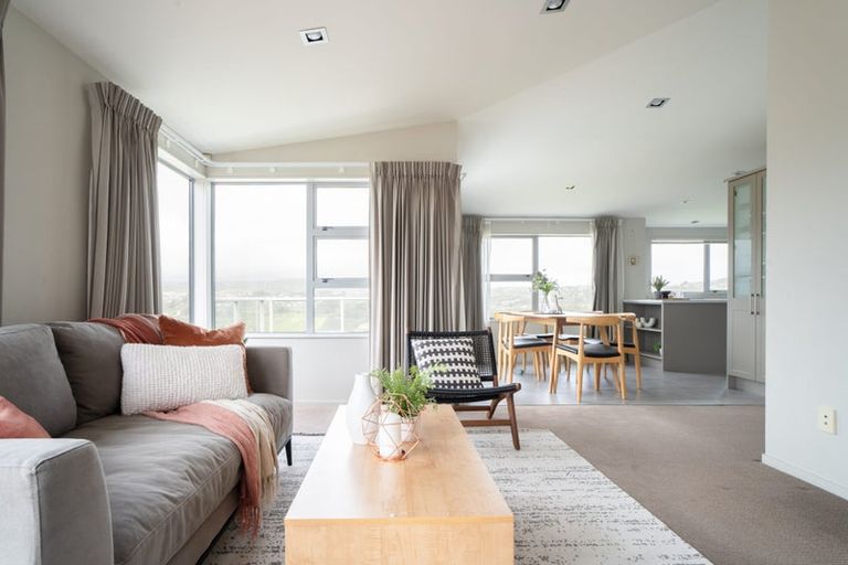 Photo of property in 63a Erlestoke Crescent, Churton Park, Wellington, 6037