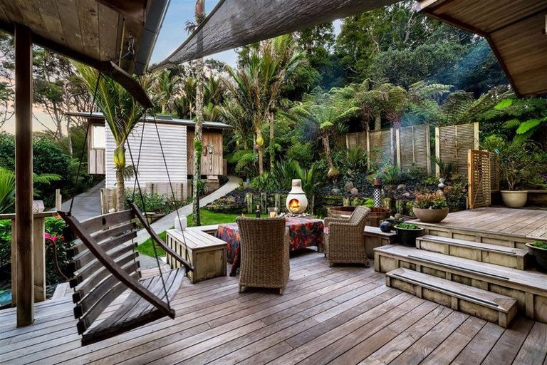 Photo of property in 12 Kereru Grove, Greenhithe, Auckland, 0632