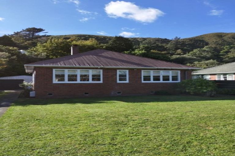 Photo of property in 81 Wyndrum Avenue, Waterloo, Lower Hutt, 5011