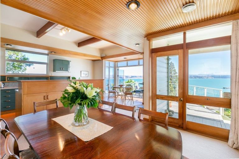 Photo of property in 27 Seapoint Road, Bluff Hill, Napier, 4110
