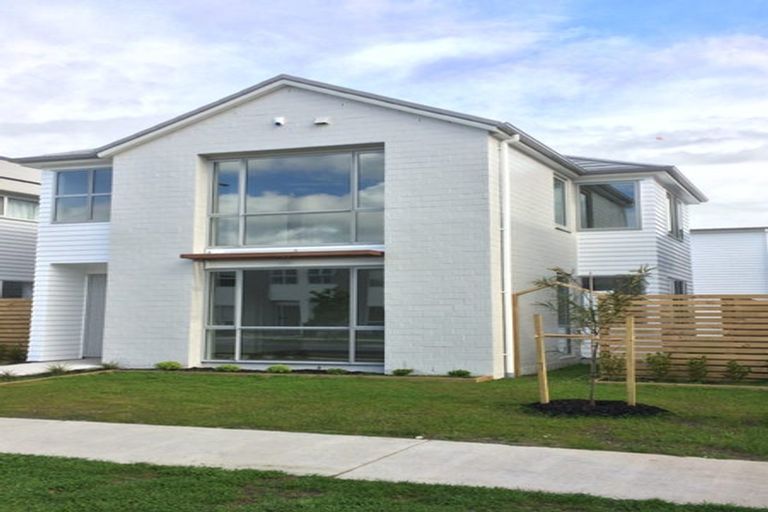 Photo of property in 42 Treestump Road, Takanini, 2112