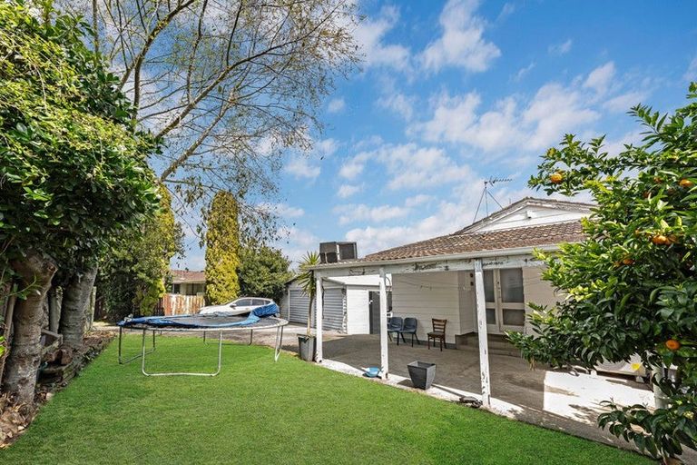 Photo of property in 5 Dulcie Place, Red Hill, Papakura, 2110