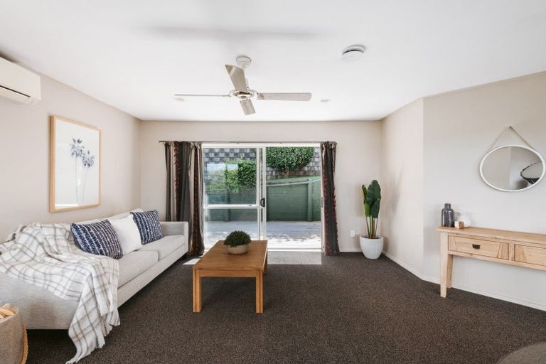 Photo of property in 92 Townhead Crescent, Bethlehem, Tauranga, 3110