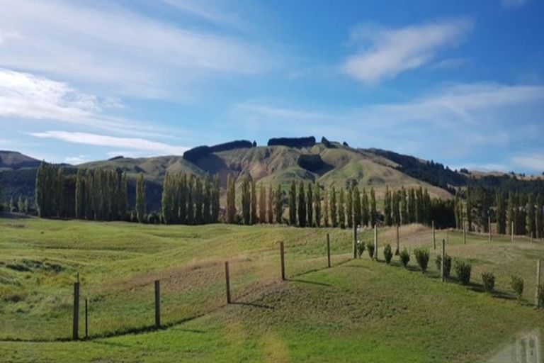 Photo of property in 500 Kinloch Road, Kinloch, Taupo, 3377