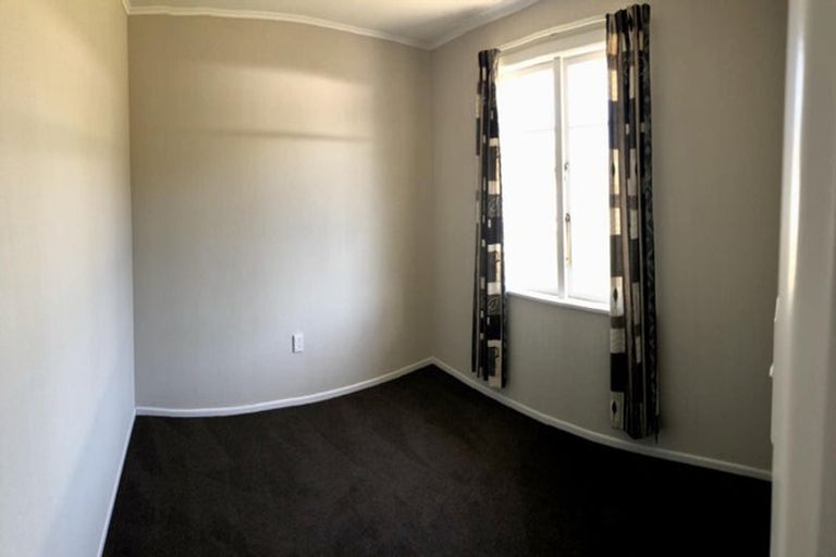 Photo of property in 35 Kettle Avenue, Awapuni, Palmerston North, 4412