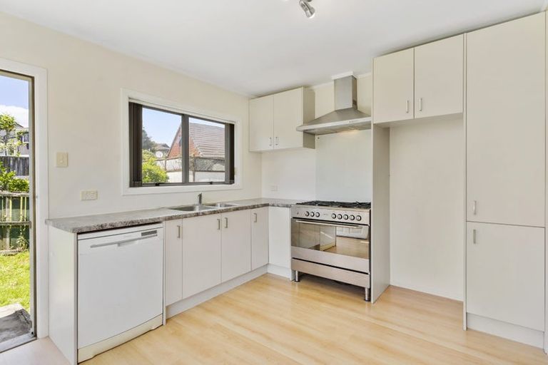 Photo of property in 3/68 Takutai Avenue, Half Moon Bay, Auckland, 2012
