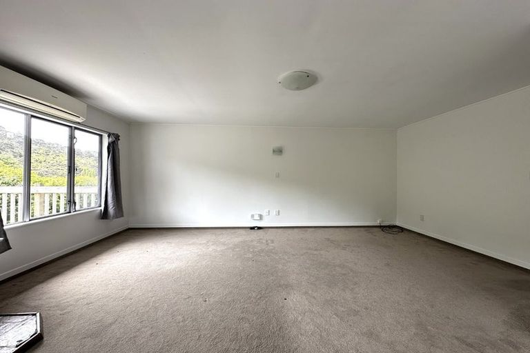 Photo of property in 146 Lynn Road, Bayview, Auckland, 0629