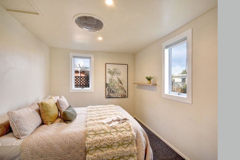 Photo of property in 12 Severn Street, Green Island, Dunedin, 9018