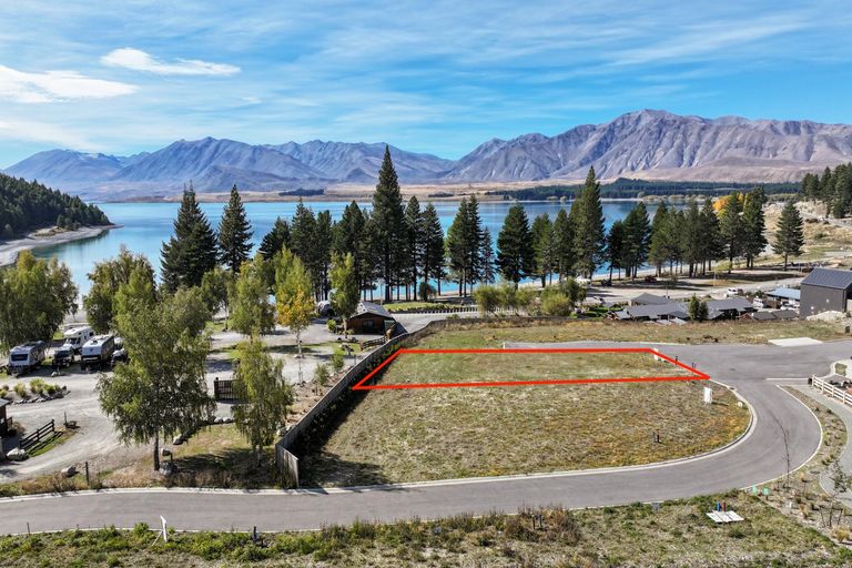 Photo of property in 17 Petes Place, Lake Tekapo, 7999
