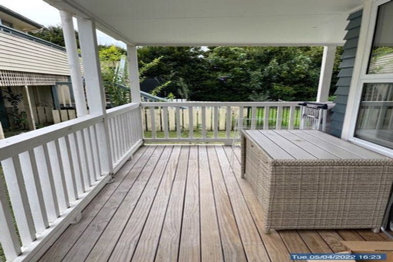 Photo of property in 12 Rossmore Terrace, Murrays Bay, Auckland, 0630