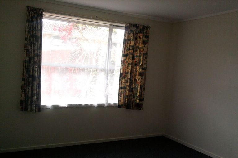 Photo of property in 3/81 Seabrook Avenue, New Lynn, Auckland, 0600
