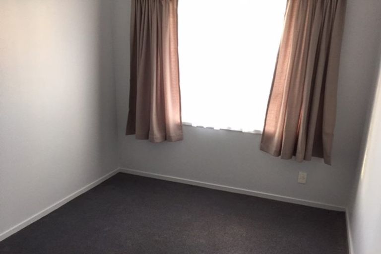 Photo of property in 2/4046 Great North Road, Glen Eden, Auckland, 0602