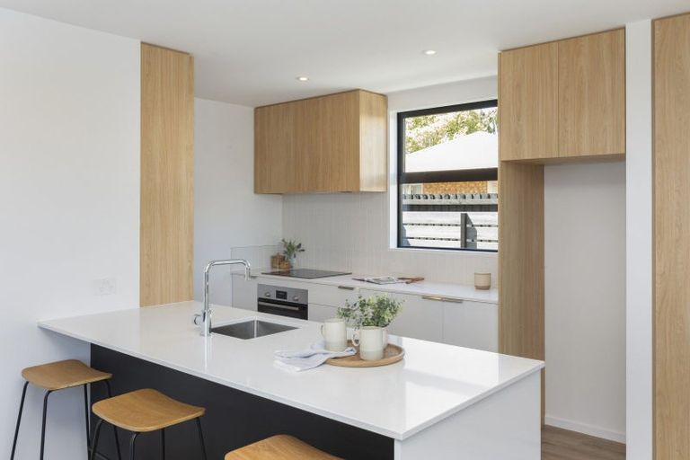 Photo of property in 2/46 Division Street, Riccarton, Christchurch, 8041